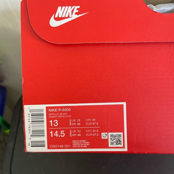 Men’s size 13 Nike P-6000 Metallic Silver and black Air Max. Worn once - Picture 7 of 7